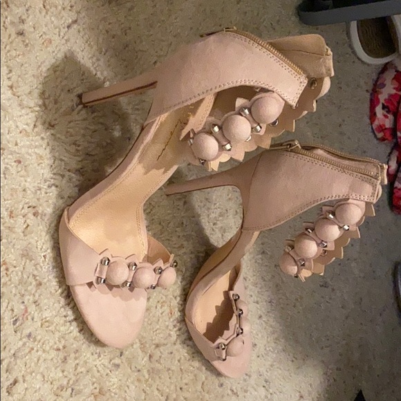 Shoes - Picture 3 of 3